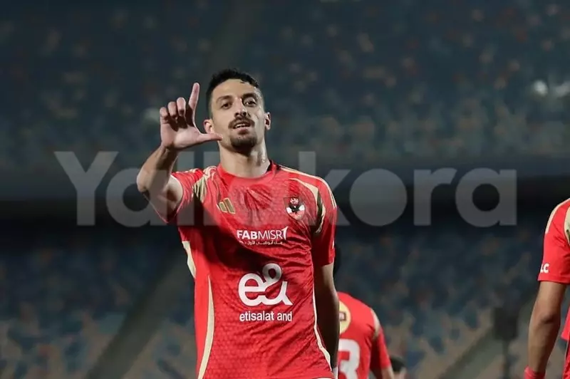 طاهر: أداءي يتطور مع الأهلي في كل موسم وزيزو جزء من عائلتنا الرياضية